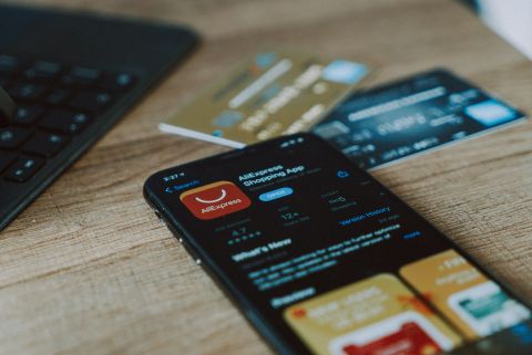 Η Επιτροπή επιβάλλει στην AliExpress πρόστιμα ύψους 550 εκατ. ευρώ για παραβίαση του νόμου για τις ψηφιακές υπηρεσίες