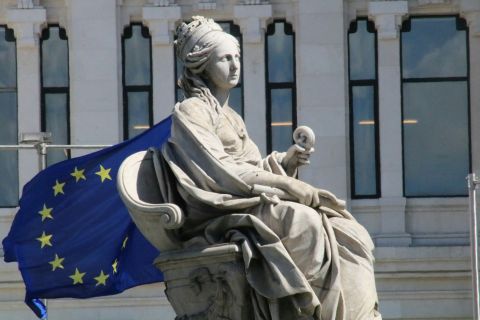 Η ΕΕ ενισχύει την προστασία και τη στήριξη των θυμάτων εγκληματικών πράξεων