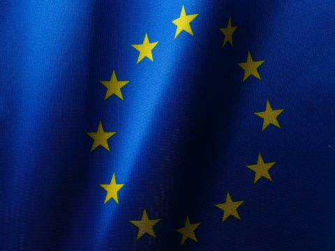 Η Επιτροπή εκδίδει 8 δισ. ευρώ στην έκτη κοινοπρακτική συναλλαγή της το 2026