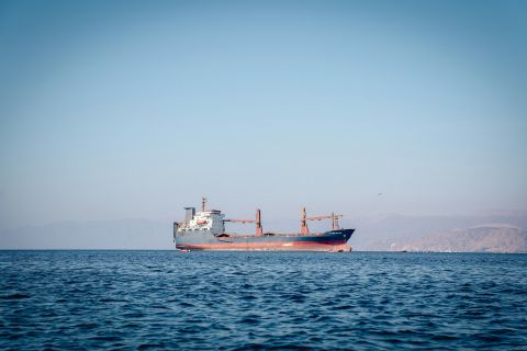 Μέση Ανατολή: Το Συμβούλιο επεκτείνει το νομικό πλαίσιο της ΕΕ θέτοντας στο στόχαστρο όσους εμπλέκονται σε ενέργειες του Ιράν που εμποδίζουν τη νόμιμη διέλευση και την ελευθερία ναυσιπλοΐας