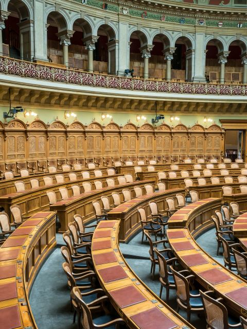 Ευρωπαϊκή εκλογική πράξη: Τελικό πράσινο φως από το Συμβούλιο για τη δυνατότητα ψήφου διά πληρεξουσίου για τις ευρωβουλεύτριες κατά την εγκυμοσύνη και μετά τον τοκετό